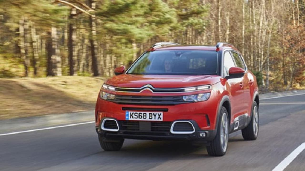 ఇండియన్ మార్కెట్లోకి మొట్టమొదటి ఫ్రెంచ్ కార్.. సిట్రోయెన్ సి5 ఎయిర్క్రాస్ ఎస్యూవీ కార్ ఫీచర్లు, ధర మీకోసం.. ఇండియన్ మార్కెట్లోకి మొట్టమొదటి ఫ్రెంచ్ కార్.. సిట్రోయెన్ సి5 ఎయిర్క్రాస్ ఎస్యూవీ కార్ ఫీచర్లు, ధర మీకోసం..