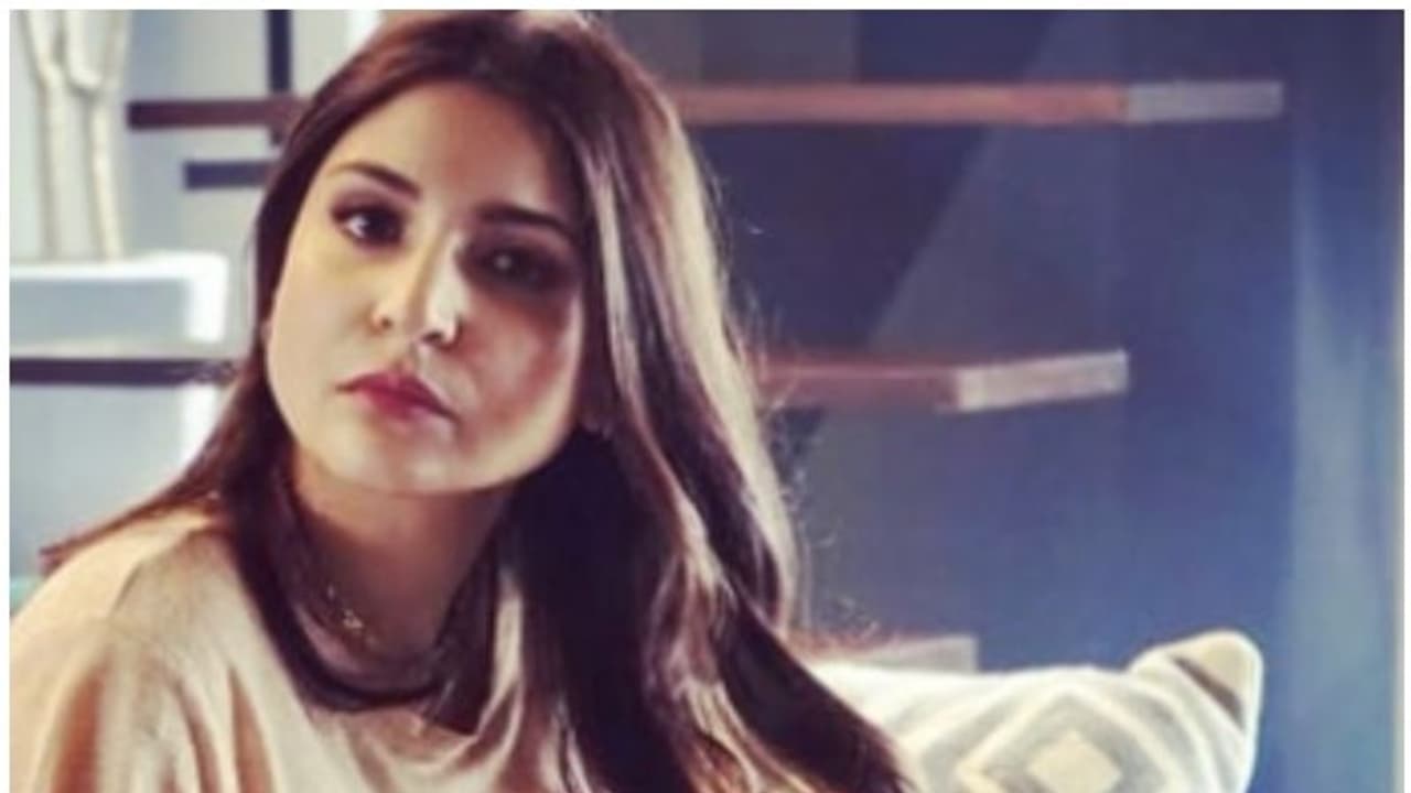 'സ്വകാര്യതയെ മാനിക്കണം', അനുവാദമില്ലാതെ ഫോട്ടോ പ്രസിദ്ധികരിച്ചതിന് എതിരെ അനുഷ്‍ക ശര്‍മ