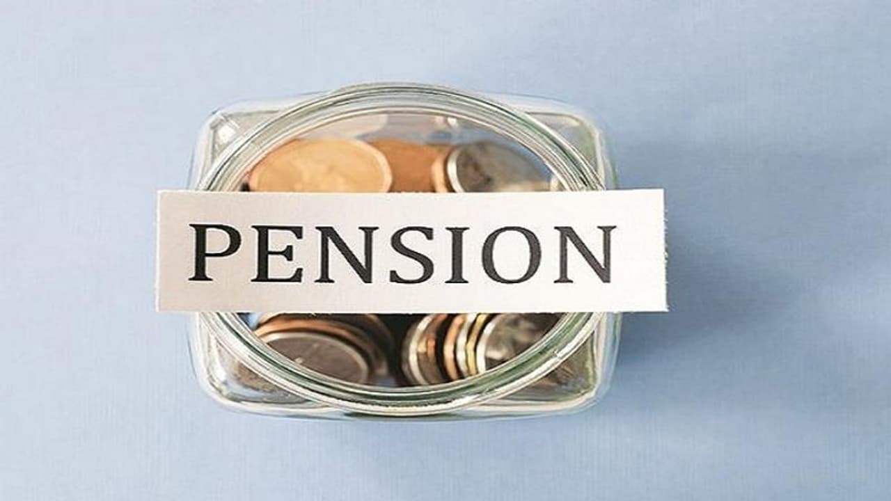 ফের লাইফ সার্টিফিকেট জমা দেওয়ার দিন পরিবর্তন, ৩১ ডিসেম্বরের বদলে ২৮ ফেব্রুয়ারি পর্যন্ত বাড়ান হল সময়সীমা ফের লাইফ সার্টিফিকেট জমা দেওয়ার দিন পরিবর্তন, ৩১ ডিসেম্বরের বদলে ২৮ ফেব্রুয়ারি পর্যন্ত বাড়ান হল সময়সীমা