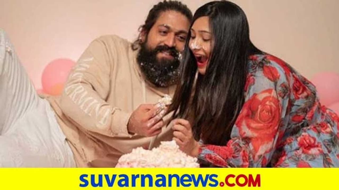 ಯಶ್ ಪರ್ಫೆಕ್ಟ್ ಆಗಲು ಕಾರಣ ಗೊತ್ತಾ? ರಾಧಿಕಾ ಹೇಳ್ತಿದ್ದಾರೆ ಕೇಳಿ ಯಶ್ ಪರ್ಫೆಕ್ಟ್ ಆಗಲು ಕಾರಣ ಗೊತ್ತಾ? ರಾಧಿಕಾ ಹೇಳ್ತಿದ್ದಾರೆ ಕೇಳಿ