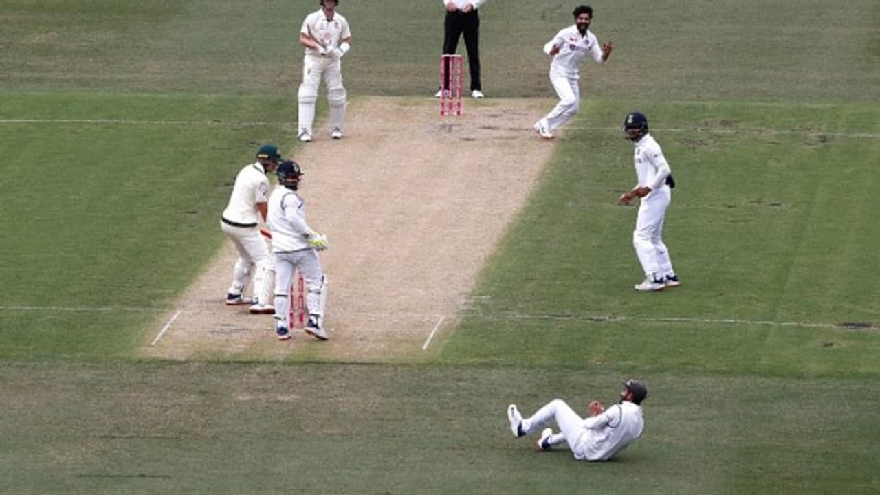 സ്ലിപ്പില്‍ സ്ലിപ്പാകാതെ രഹാനെയുടെ കൈകള്‍; കാണാം ലബുഷെയ്‌നെ പുറത്താക്കിയ ഗംഭീര ക്യാച്ച്