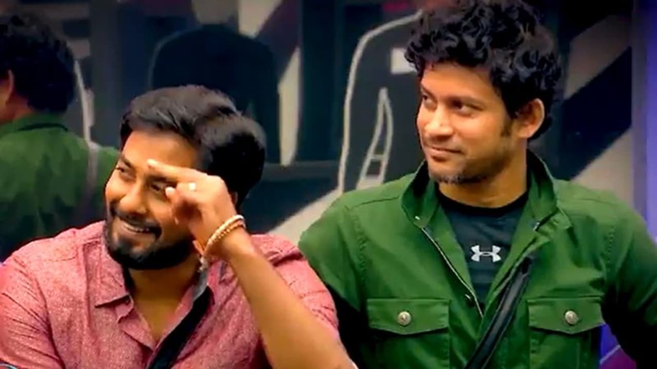 ஆரியை சல்யூட் அடிக்க வைத்த பாலாஜி..! செம்ம அப்சட்டில் ரியோ ரம்யா..! ஆரியை சல்யூட் அடிக்க வைத்த பாலாஜி..! செம்ம அப்சட்டில் ரியோ ரம்யா..!