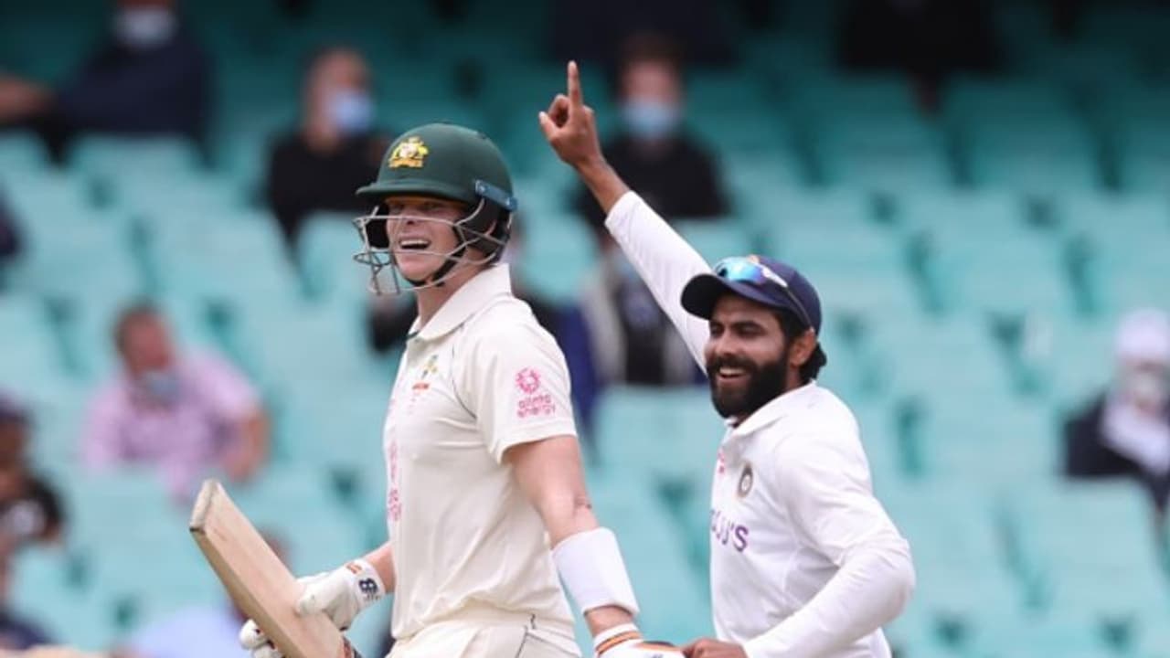 സ്മിത്തിനെ പുറത്താക്കി ജഡേജയുടെ ബുള്ളറ്റ് ത്രോ; കണ്ണുതള്ളി ക്രിക്കറ്റ് ലോകം വീഡിയോ സ്മിത്തിനെ പുറത്താക്കി ജഡേജയുടെ ബുള്ളറ്റ് ത്രോ; കണ്ണുതള്ളി ക്രിക്കറ്റ് ലോകം വീഡിയോ