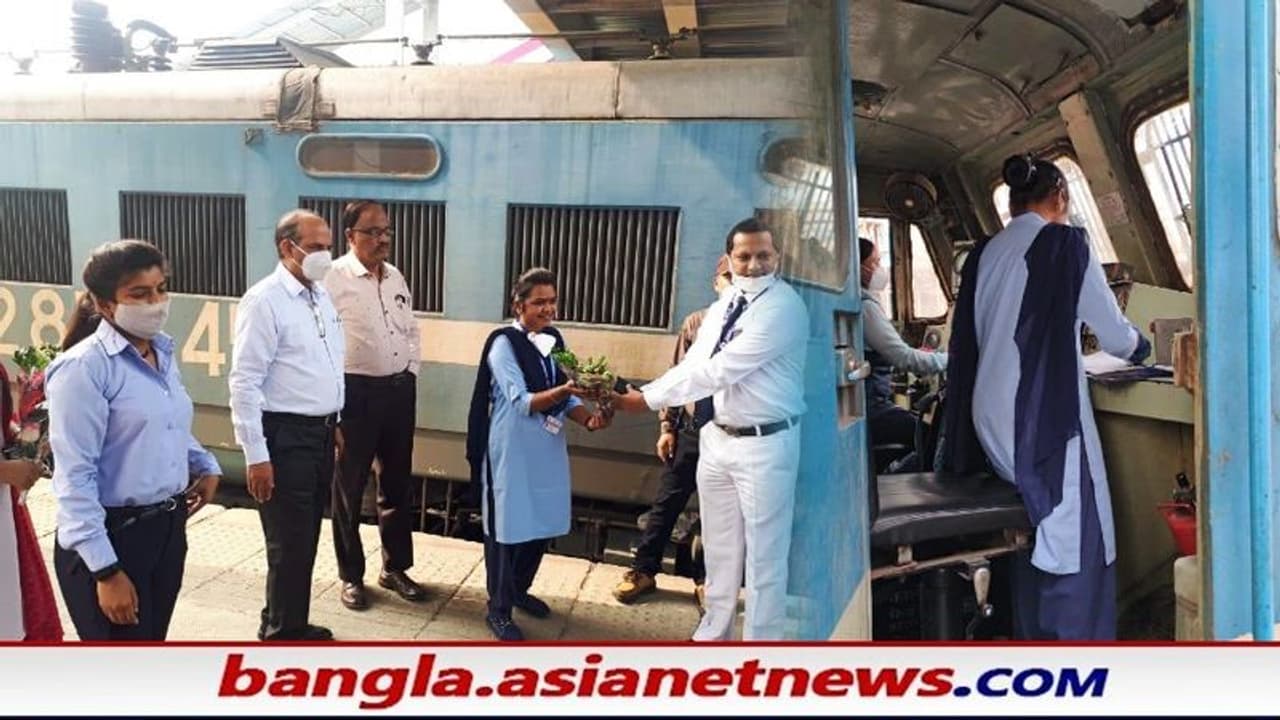 মেয়েরা চালাবে মালগাড়ি আপাত অসম্ভবকে সম্ভব করলেন ভারতীয় রেলের তিন বীরাঙ্গনা মেয়েরা চালাবে মালগাড়ি আপাত অসম্ভবকে সম্ভব করলেন ভারতীয় রেলের তিন বীরাঙ্গনা