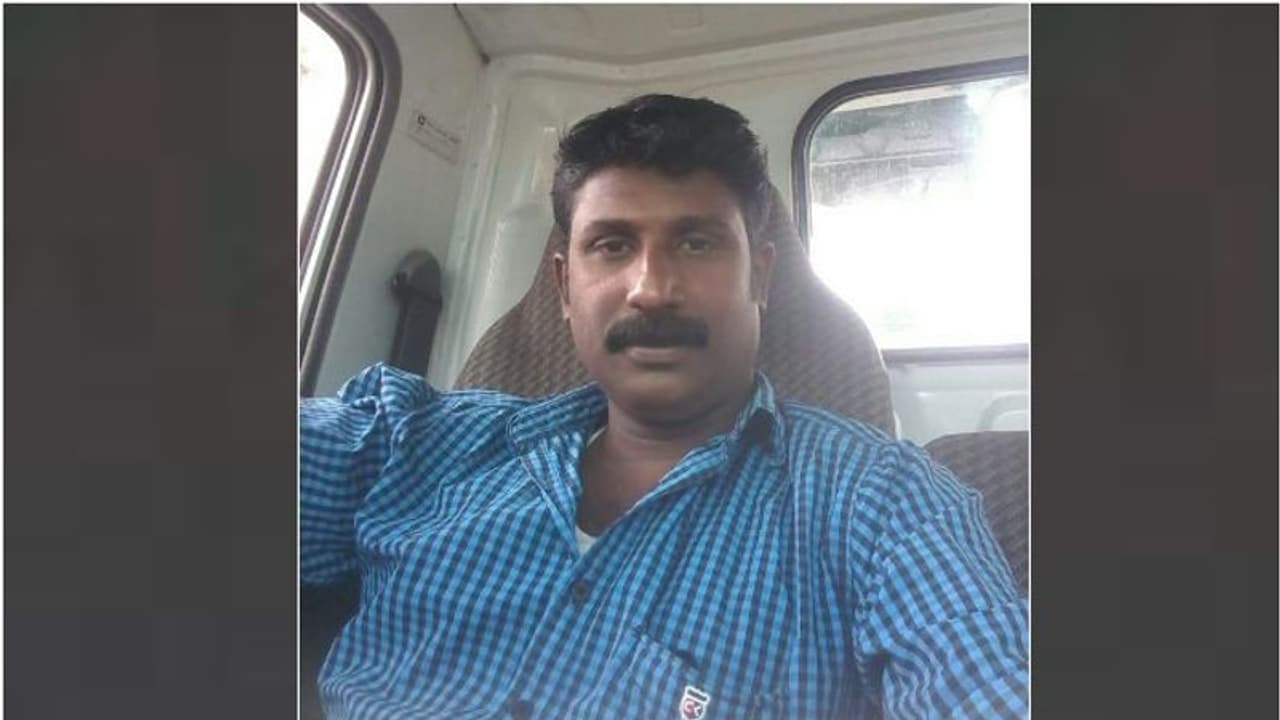 നാട്ടിലേക്ക് മടങ്ങാന്‍ വിമാനത്താവളത്തിലേക്കുള്ള യാത്രാമധ്യേ പ്രവാസി മലയാളി മരിച്ചു; മൃതദേഹം നാട്ടിലെത്തിച്ചു