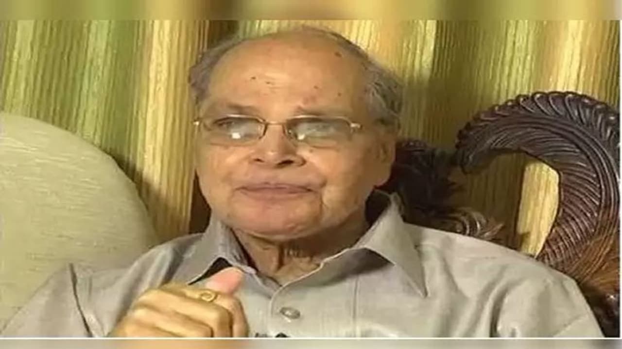 ఆంధ్ర రాష్ట్రం తొలి సిఎం కార్యదర్శి కన్నుమూత ఆంధ్ర రాష్ట్రం తొలి సిఎం కార్యదర్శి కన్నుమూత