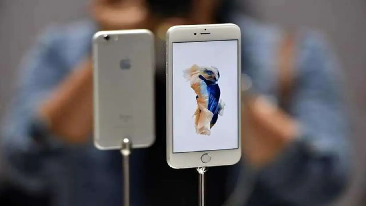 Will Apple roll out any new feature regarding iPhone's batteries? Read details Will Apple roll out any new feature regarding iPhone's batteries? Read details