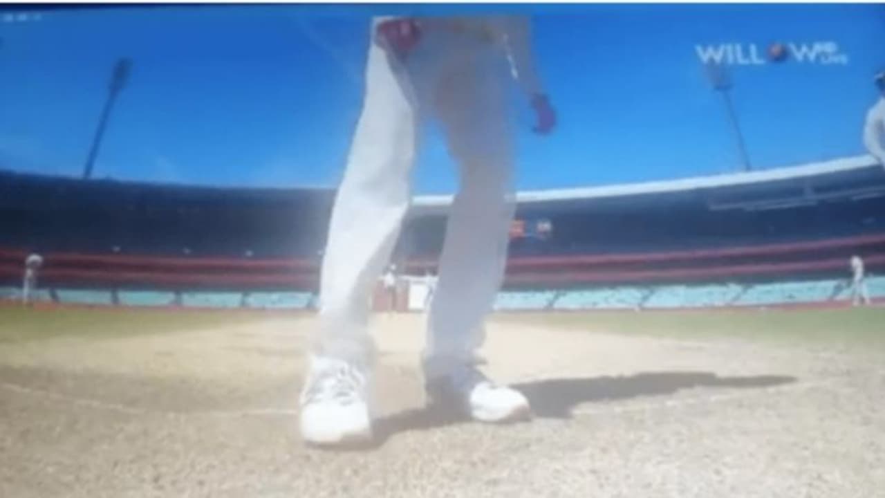 വീണ്ടും സ്‌മിത്തിന്‍റെ ചതിയന്‍ പ്രയോഗം? പന്തിന്‍റെ ഗാര്‍ഡ് മാര്‍ക്ക് മായ്‌ക്കാന്‍ ശ്രമിച്ചതായി വീഡിയോ, വിവാദം