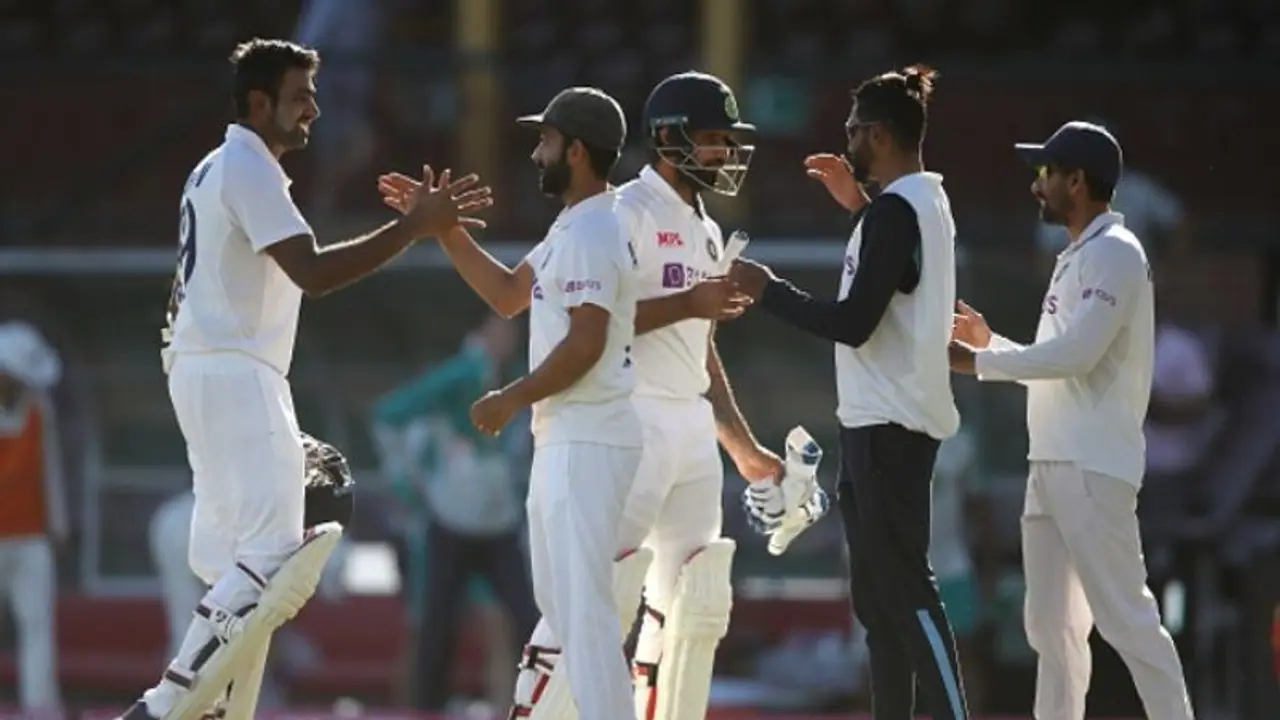 പിറന്നത് പുതു ചരിത്രം; സിഡ്നിയിലെ സ്വപ്ന സമനിലയോടെ റെക്കോര്ഡുകള് വാരിക്കൂട്ടി ഇന്ത്യ പിറന്നത് പുതു ചരിത്രം; സിഡ്നിയിലെ സ്വപ്ന സമനിലയോടെ റെക്കോര്ഡുകള് വാരിക്കൂട്ടി ഇന്ത്യ