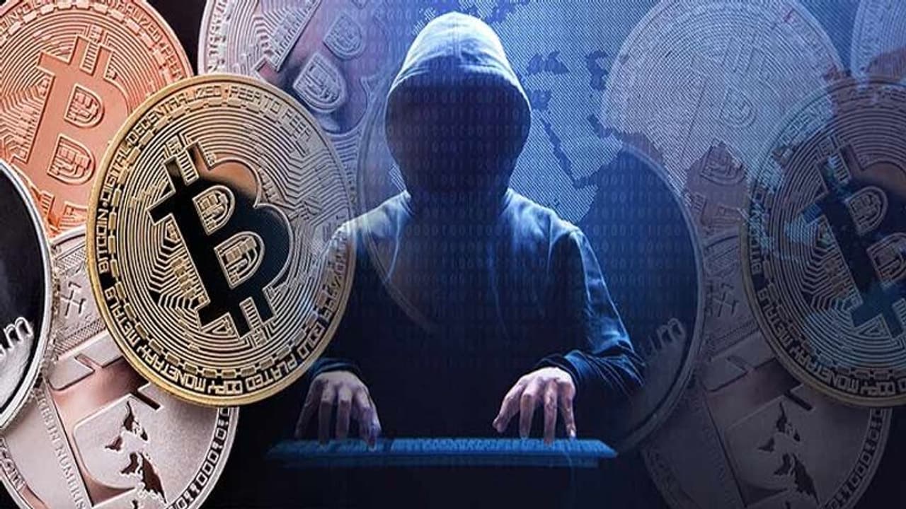 Bitcoin scam; ಎಲ್ಲ ಪ್ರಶ್ನೆಗೆ ಉತ್ತರ ಕೊಟ್ಟ ಪೊಲೀಸ್ ಇಲಾಖೆ, ಒಂದು ವರ್ಷದಲ್ಲಿ ಆಗಿದ್ದಿಷ್ಟು! Bitcoin scam; ಎಲ್ಲ ಪ್ರಶ್ನೆಗೆ ಉತ್ತರ ಕೊಟ್ಟ ಪೊಲೀಸ್ ಇಲಾಖೆ, ಒಂದು ವರ್ಷದಲ್ಲಿ ಆಗಿದ್ದಿಷ್ಟು!