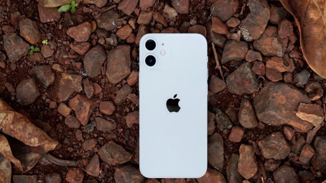 ഐഫോണ് 12 മിനി നിര്മ്മാണം നിര്ത്താന് ആപ്പിള് ഐഫോണ് 12 മിനി നിര്മ്മാണം നിര്ത്താന് ആപ്പിള്