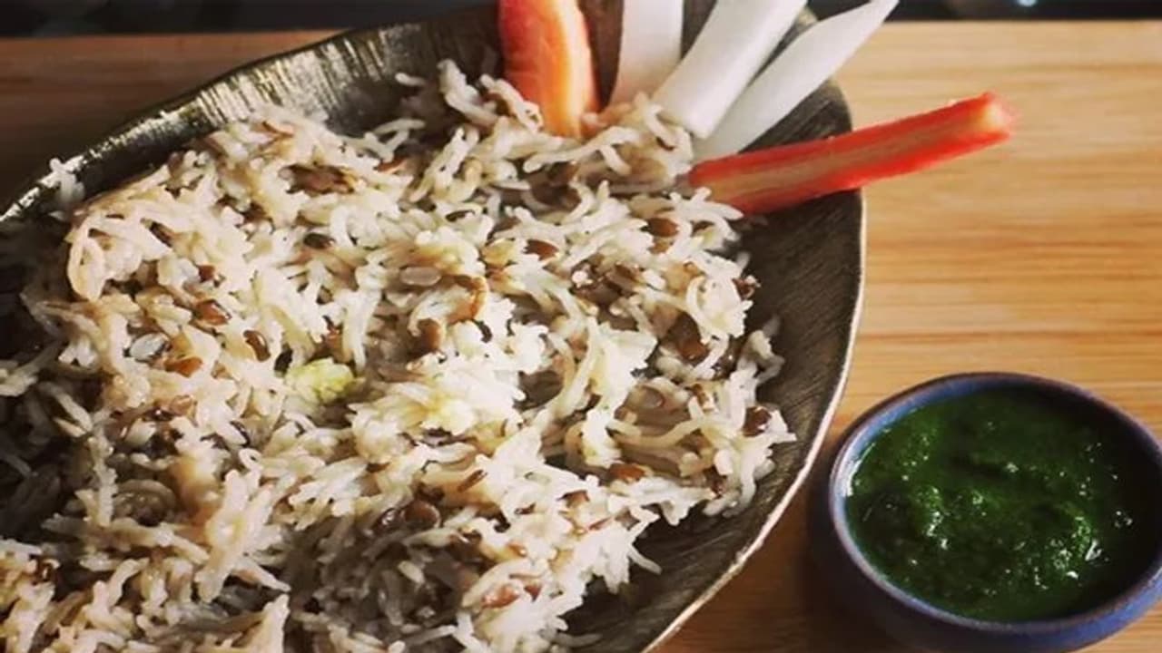 యూట్యూబర్ తప్పుడు రివ్యూ.. మూతపడ్డ రెస్టారెంట్.. యూట్యూబర్ తప్పుడు రివ్యూ.. మూతపడ్డ రెస్టారెంట్..