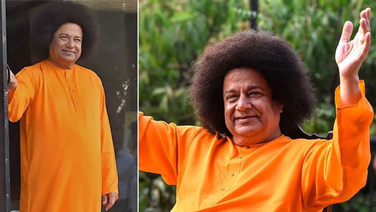 सत्य साईं बाबा के किरदार में दिखे 68 साल के अनूप जलोटा, सामने आया First Look सत्य साईं बाबा के किरदार में दिखे 68 साल के अनूप जलोटा, सामने आया First Look