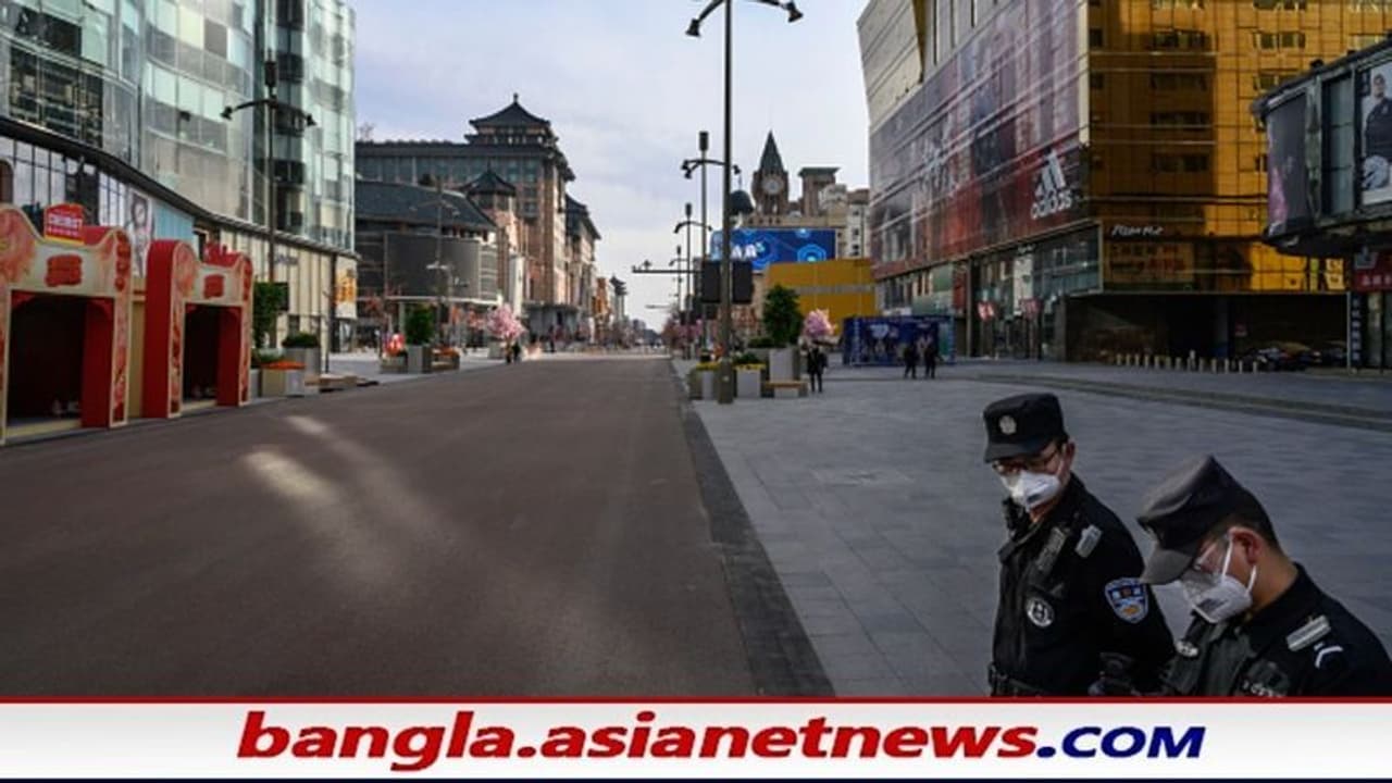 అండర్గ్రౌండ్ రెస్టారెంట్లు, సీక్రెట్ బార్లు.. చైనా కొవిడ్ లాక్డౌన్ కంచెను దాటుతున్న ప్రజలు అండర్గ్రౌండ్ రెస్టారెంట్లు, సీక్రెట్ బార్లు.. చైనా కొవిడ్ లాక్డౌన్ కంచెను దాటుతున్న ప్రజలు