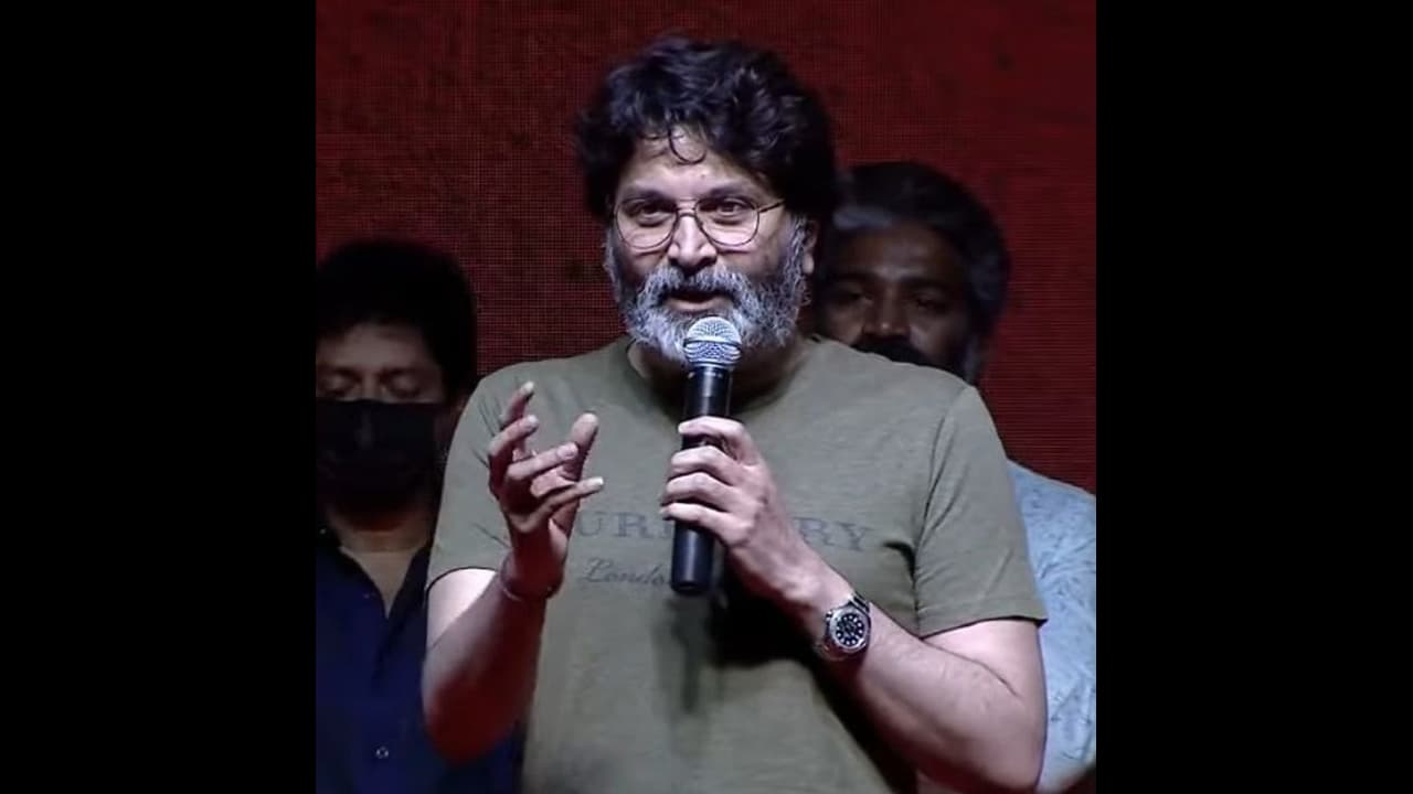 Sirivennela Seetharama Sastry Death: తెలుగు ప్రేక్షకుల స్థాయి పెంచిన కవి.. త్రివిక్రమ్ ఎమోషనల్