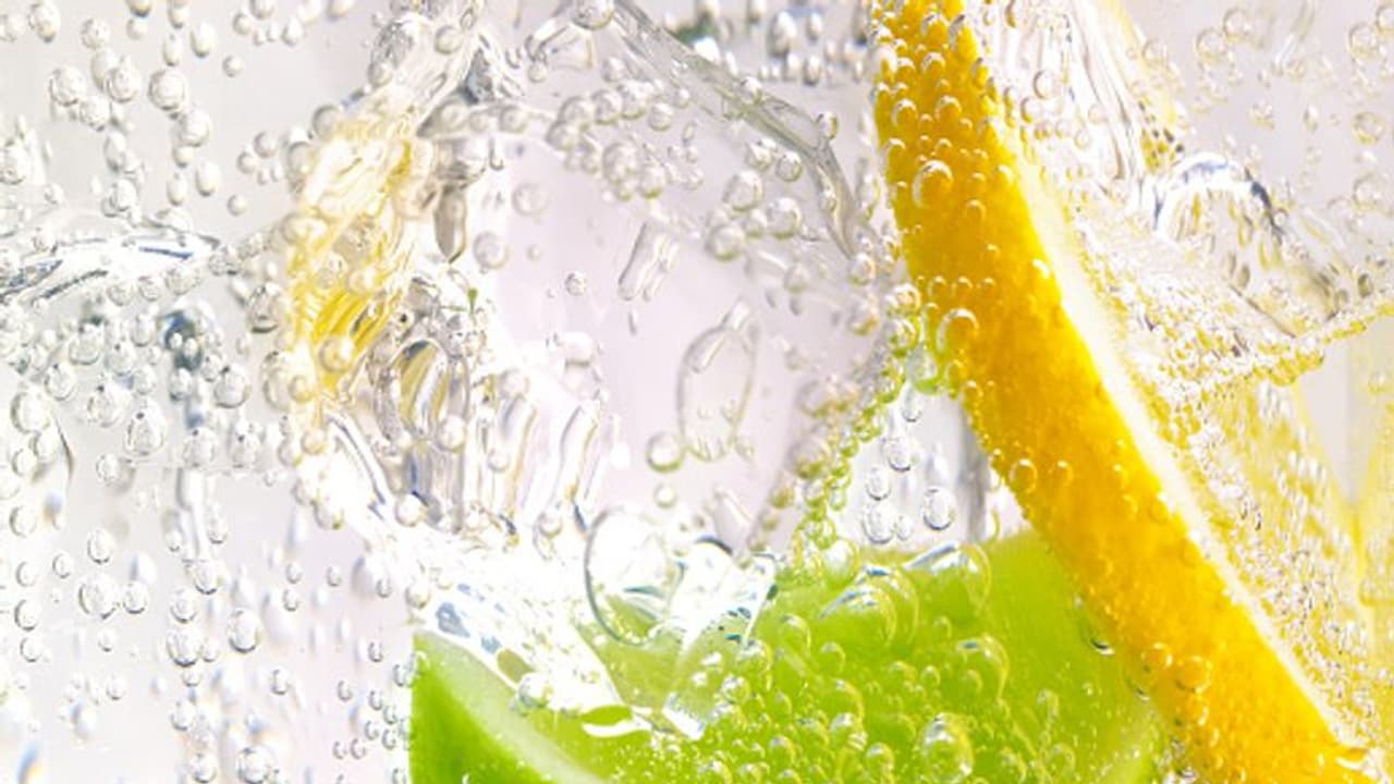 Detox Diet, শুধু ফ্যাট বার্নিং নয় ম্যাজিকের মত কাজ করে ইনসোমনিয়ার সমস্যাতেও Detox Diet, শুধু ফ্যাট বার্নিং নয় ম্যাজিকের মত কাজ করে ইনসোমনিয়ার সমস্যাতেও