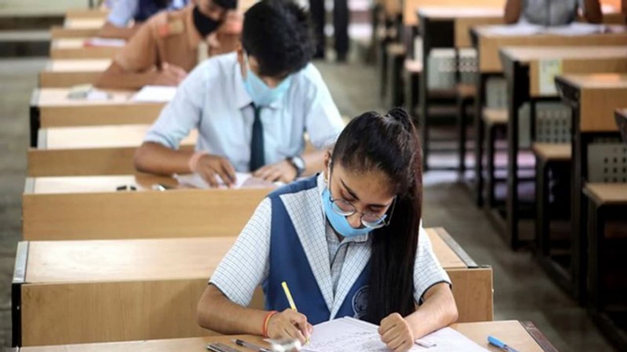 Delhi schools to remain closed again from tomorrow till further orders over pollution crisis