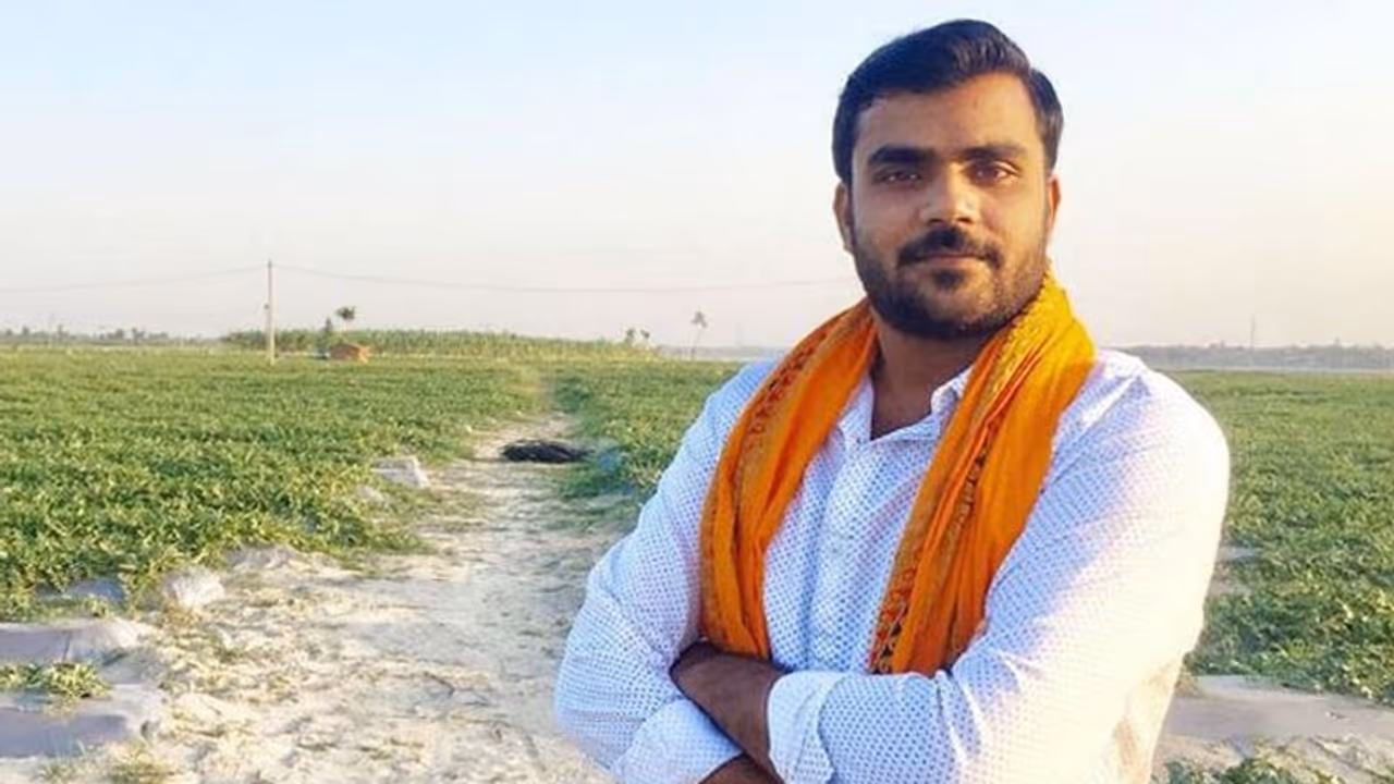 Youngster takes up farming against family wishes, but ends up earning in lakhs Youngster takes up farming against family wishes, but ends up earning in lakhs