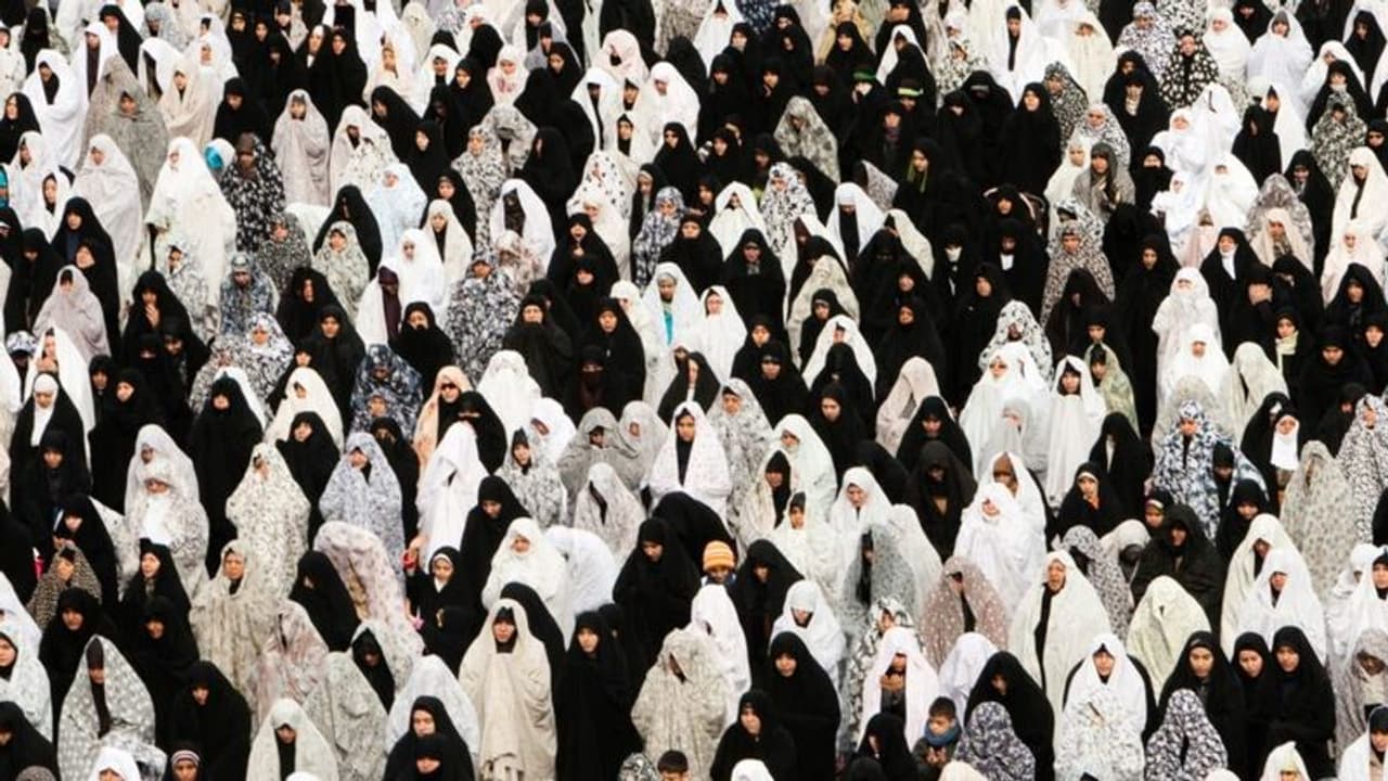 Bully Bai App: ಮುಸ್ಲಿಂ ಮಹಿಳೆಯರ ಹರಾಜು ಹಾಕುತ್ತಿದ್ದ ಆ್ಯಪ್ ಬಂದ್ Bully Bai App: ಮುಸ್ಲಿಂ ಮಹಿಳೆಯರ ಹರಾಜು ಹಾಕುತ್ತಿದ್ದ ಆ್ಯಪ್ ಬಂದ್