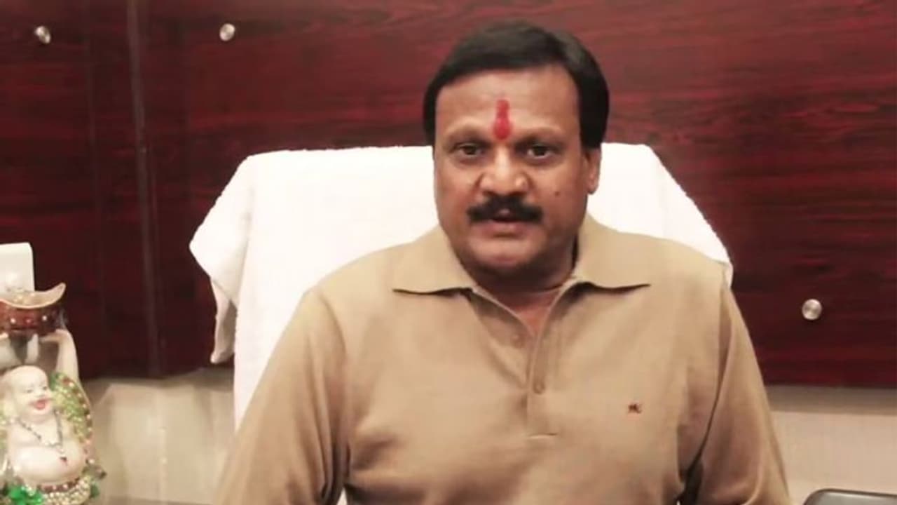 पूर्व मंत्री के बेशर्म बोल 15 साल में बच्चे पैदा करने लायक हो जाती हैं लड़कियां फिर 21 में शादी क्यों