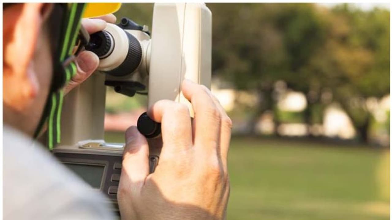 സർവേ വകുപ്പിന്റെ ചെയിൻ സർവേ കോഴ്‌സിന് അപേക്ഷിക്കാം; എസ്എസ്എൽസിയോ തത്തുല്യമോ യോ​ഗ്യത