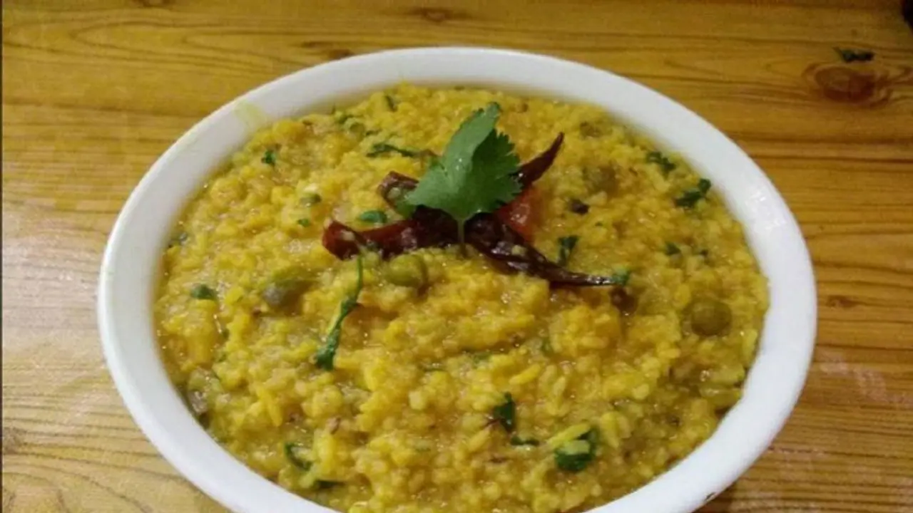 টানা দুদিন বৃষ্টির পূর্বাভাস, শরতপাতে ভাদ্রের স্বাদে এবার জমে উঠুক খিচুড়ি টানা দুদিন বৃষ্টির পূর্বাভাস, শরতপাতে ভাদ্রের স্বাদে এবার জমে উঠুক খিচুড়ি