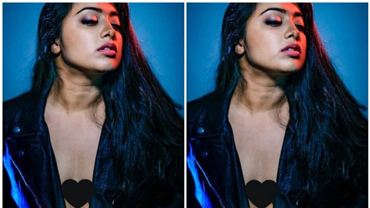 വിമര്ശനം കാരണം സ്വയം ഭ്രാന്ത് പിടിക്കാതിരിക്കാൻ വേണ്ടി എഡിറ്റ് ചെയ്ത ഫോട്ടോയെന്ന് നടി മാധുരി വിമര്ശനം കാരണം സ്വയം ഭ്രാന്ത് പിടിക്കാതിരിക്കാൻ വേണ്ടി എഡിറ്റ് ചെയ്ത ഫോട്ടോയെന്ന് നടി മാധുരി