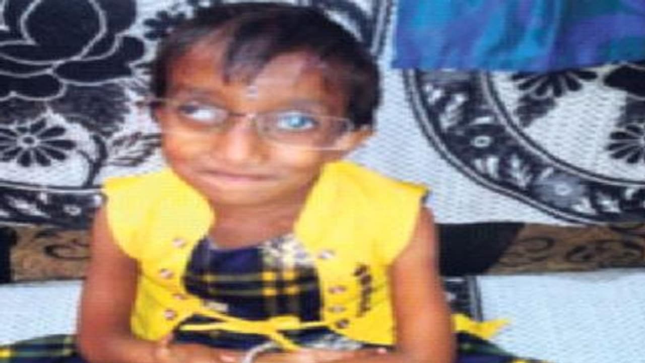 పెళ్లి సంబంధం కుదరడం లేదని... దివ్యాంగురాలయిన కూతుర్ని దారుణంగా చంపి