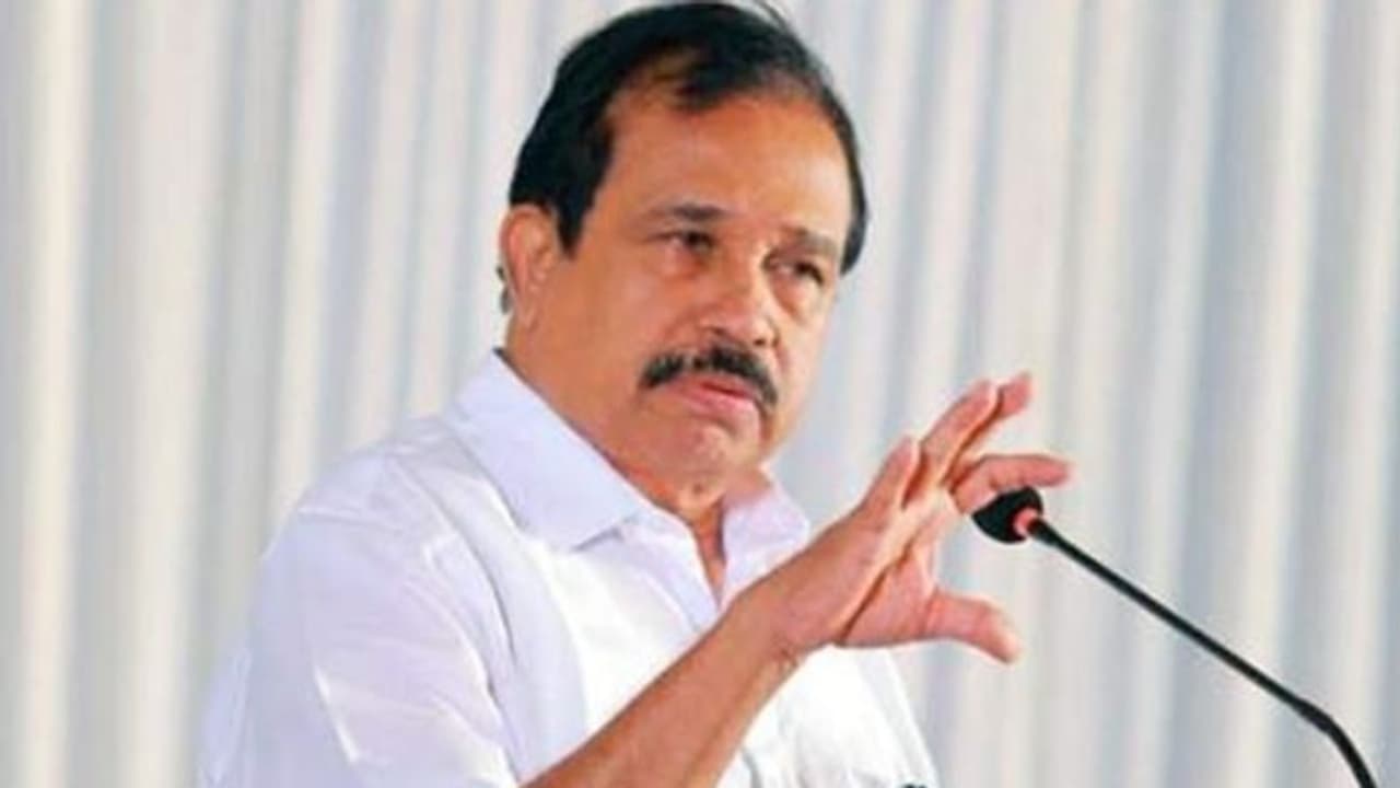 15 കൊല്ലം കഴിഞ്ഞാൽ കേരളത്തിലും സിപിഎം കോൺ​ഗ്രസ് സഖ്യം വരുമെന്ന് കെഎൻഎ ഖാദ‍ർ