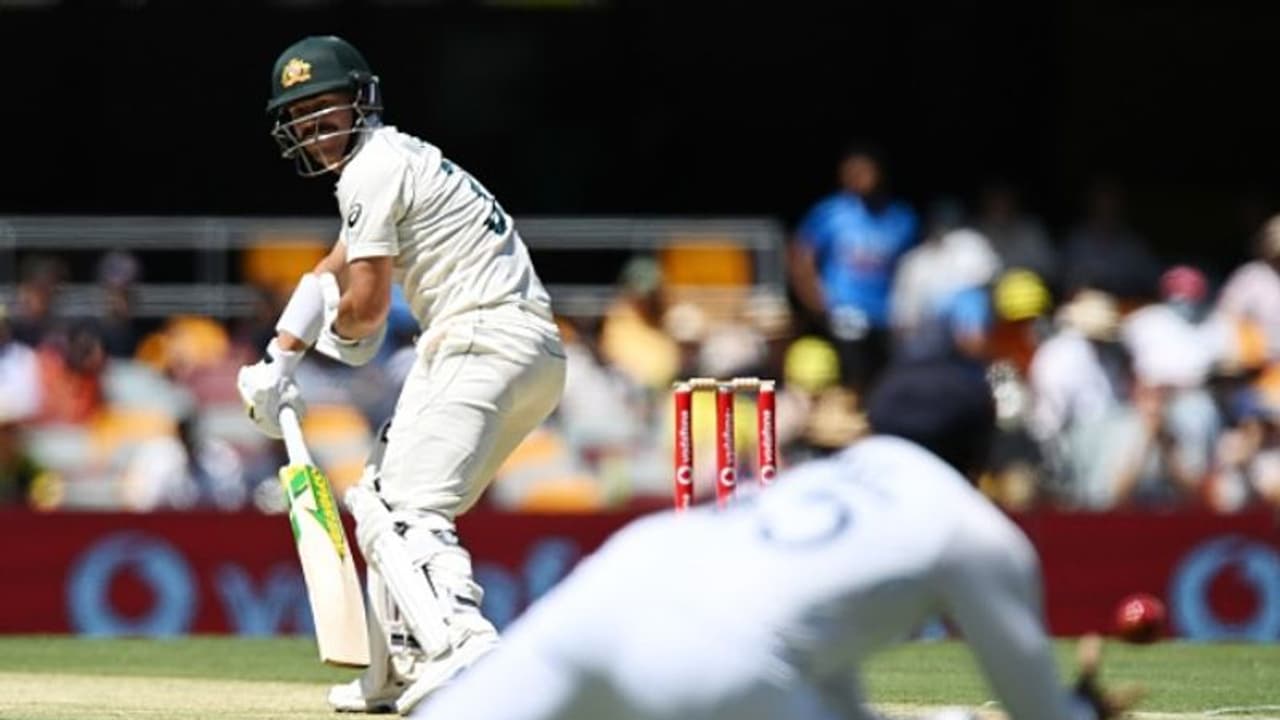 രോഹിത്തിന്റെ ഫിറ്റ്നസില് ആര്ക്കും സംശയം വേണ്ട; പറക്കും ക്യാച്ച് തെളിവ് വീഡിയോ രോഹിത്തിന്റെ ഫിറ്റ്നസില് ആര്ക്കും സംശയം വേണ്ട; പറക്കും ക്യാച്ച് തെളിവ് വീഡിയോ