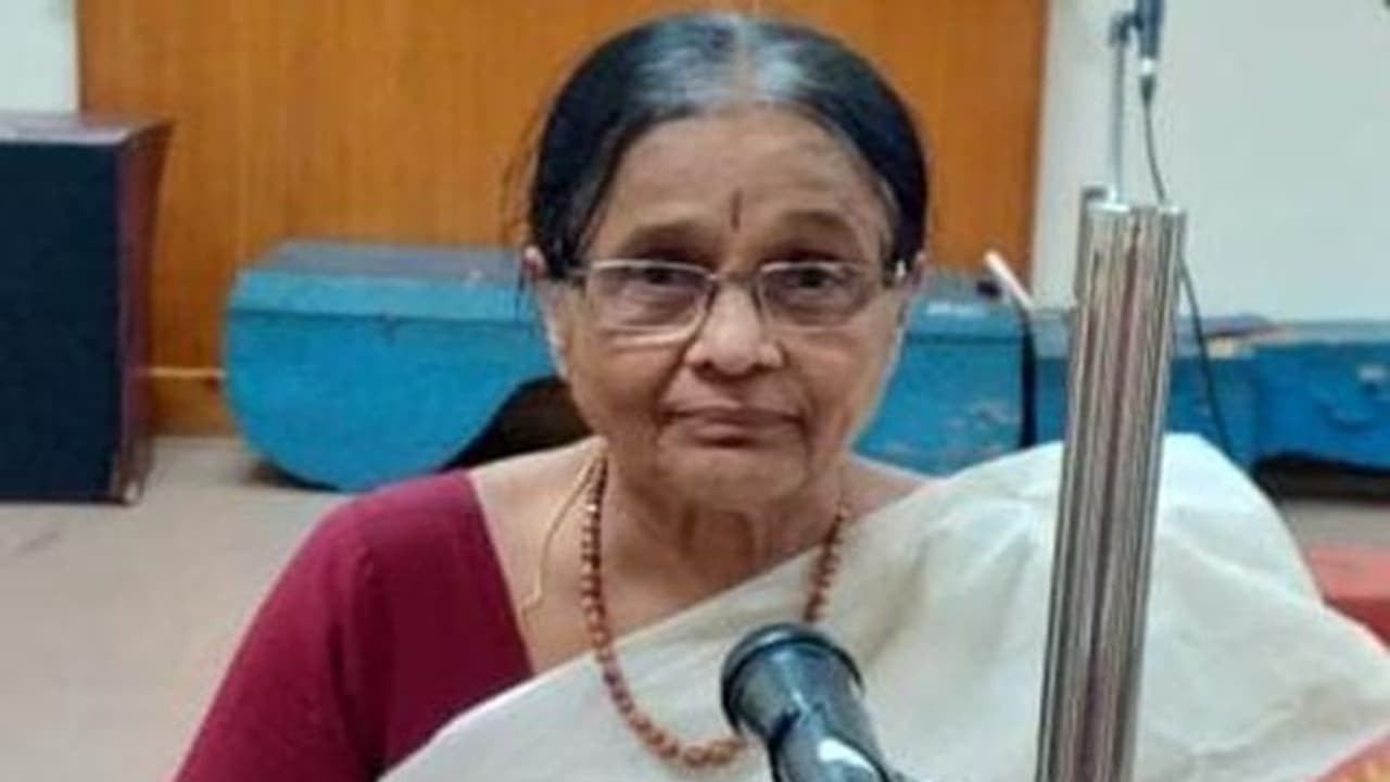 రంగరాజు పద్మజ తెలుగు కథ: 'దూర' విద్య