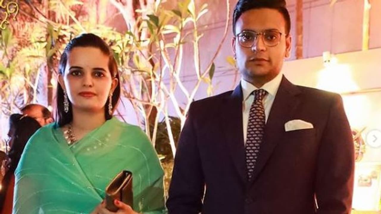 ಸಾರ್ವಜನಿಕರಲ್ಲಿ ಸೈಬರ್ ದಾಳಿ ಕುರಿತು ಅರಿವು ಅಗತ್ಯ : ಒಡೆಯರ್ ಸಾರ್ವಜನಿಕರಲ್ಲಿ ಸೈಬರ್ ದಾಳಿ ಕುರಿತು ಅರಿವು ಅಗತ್ಯ : ಒಡೆಯರ್