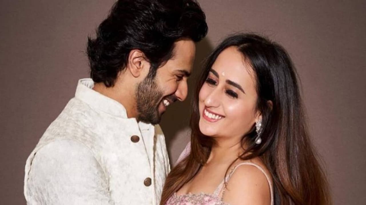 ব্লেজার না পাঞ্জাবি, বিয়ের আসরে কি পরতে পারেন বরুণ, এবার সেই ইঙ্গিত দিল ডিজাইনার ব্লেজার না পাঞ্জাবি, বিয়ের আসরে কি পরতে পারেন বরুণ, এবার সেই ইঙ্গিত দিল ডিজাইনার