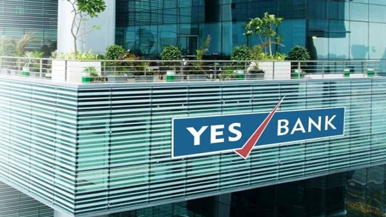 यस बैंक ने बढ़ाई एमसीएलआर की दरें, जानिए ईएमआई में होगा कितना इजाफा यस बैंक ने बढ़ाई एमसीएलआर की दरें, जानिए ईएमआई में होगा कितना इजाफा