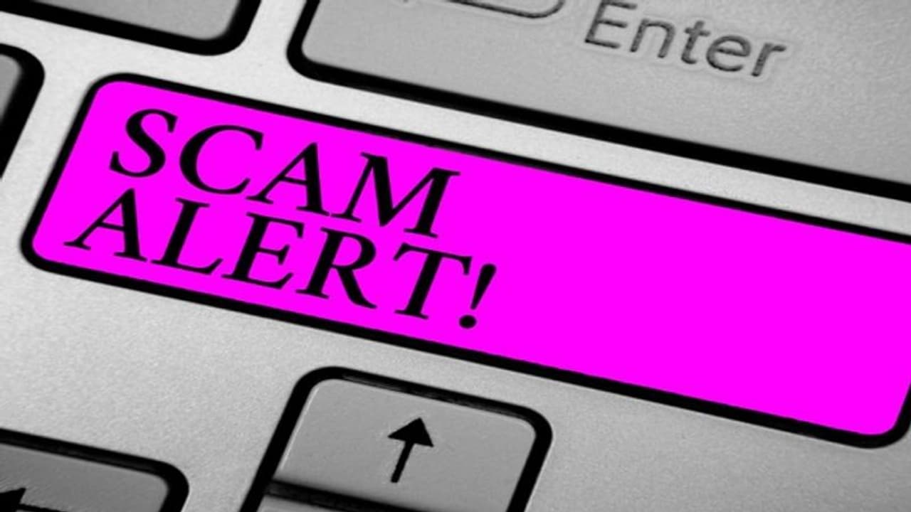 Telangana:క్రిప్టో మాయ .. వరంగల్ లో భారీ పిరమిడ్ స్కీమ్ సైబర్ మోసం.. లక్షల్లో పొగొట్టుకున్న బాధితులు! Telangana:క్రిప్టో మాయ .. వరంగల్ లో భారీ పిరమిడ్ స్కీమ్ సైబర్ మోసం.. లక్షల్లో పొగొట్టుకున్న బాధితులు!