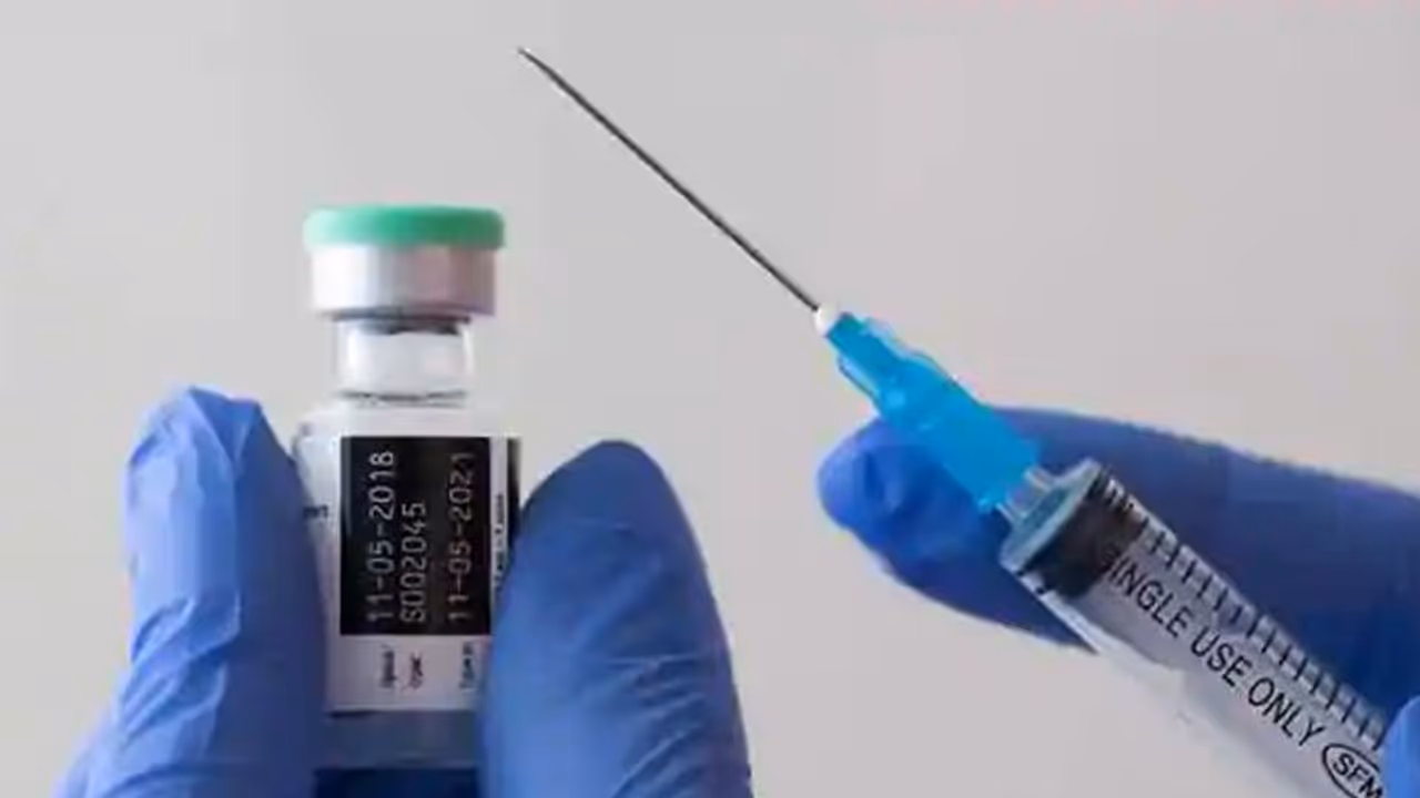 করোনা টিকা নেওয়ার পরে তেলাঙ্গনায় স্বাস্থ্যকর্মীর মৃত্যু, কোনও সম্পর্ক নেই বলেই দাবি প্রশাসনের করোনা টিকা নেওয়ার পরে তেলাঙ্গনায় স্বাস্থ্যকর্মীর মৃত্যু, কোনও সম্পর্ক নেই বলেই দাবি প্রশাসনের