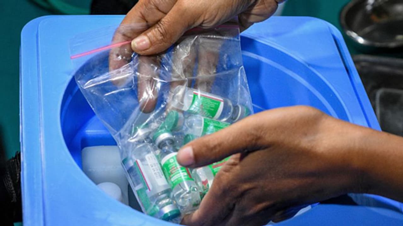 নেই গুরুতর পার্শ্ব প্রতিক্রিয়া, বাড়ে প্রতিরোধ কোভাক্সিন নিয়ে কী জানালো ল্যান্সেট জার্নাল নেই গুরুতর পার্শ্ব প্রতিক্রিয়া, বাড়ে প্রতিরোধ কোভাক্সিন নিয়ে কী জানালো ল্যান্সেট জার্নাল