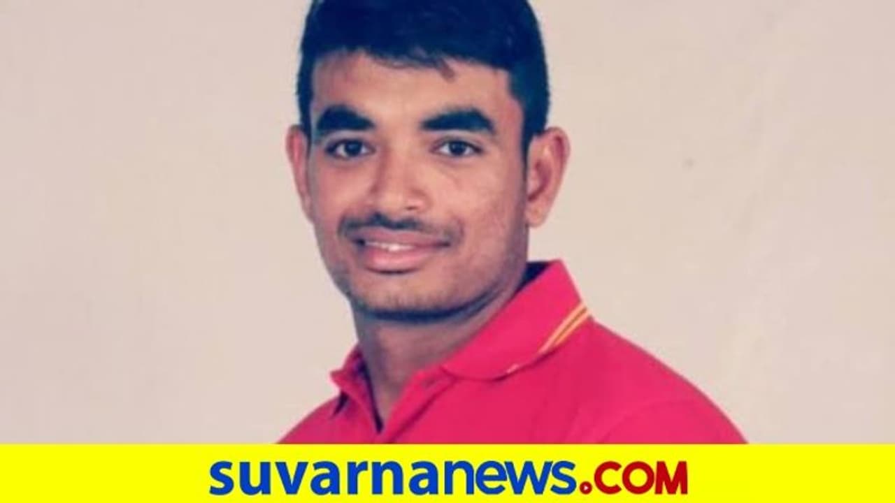 ಮುಷ್ತಾಕ್ ಅಲಿ ಟ್ರೋಫಿ: ಕರ್ನಾಟಕಕ್ಕೆ ರೋಚಕ ಜಯ ತಂದಿತ್ತ ಅನಿರುದ್ಧ್ ಜೋಶಿ ಮುಷ್ತಾಕ್ ಅಲಿ ಟ್ರೋಫಿ: ಕರ್ನಾಟಕಕ್ಕೆ ರೋಚಕ ಜಯ ತಂದಿತ್ತ ಅನಿರುದ್ಧ್ ಜೋಶಿ