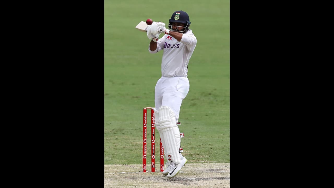 IND vs NZ 2nd Test: मैच में भारत की पकड़ मजबूत, कीवियों पर हासिल की 332 रनों की बढ़त