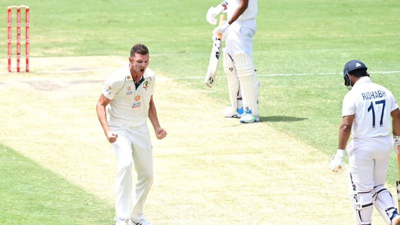 മുന്നിര താരങ്ങളെ നാണിപ്പിക്കുന്ന പ്രകടനം; ഇന്ത്യയെ തോളിലേറ്റി താക്കൂര് സുന്ദര് കൂട്ടുകെട്ട് മുന്നിര താരങ്ങളെ നാണിപ്പിക്കുന്ന പ്രകടനം; ഇന്ത്യയെ തോളിലേറ്റി താക്കൂര് സുന്ദര് കൂട്ടുകെട്ട്