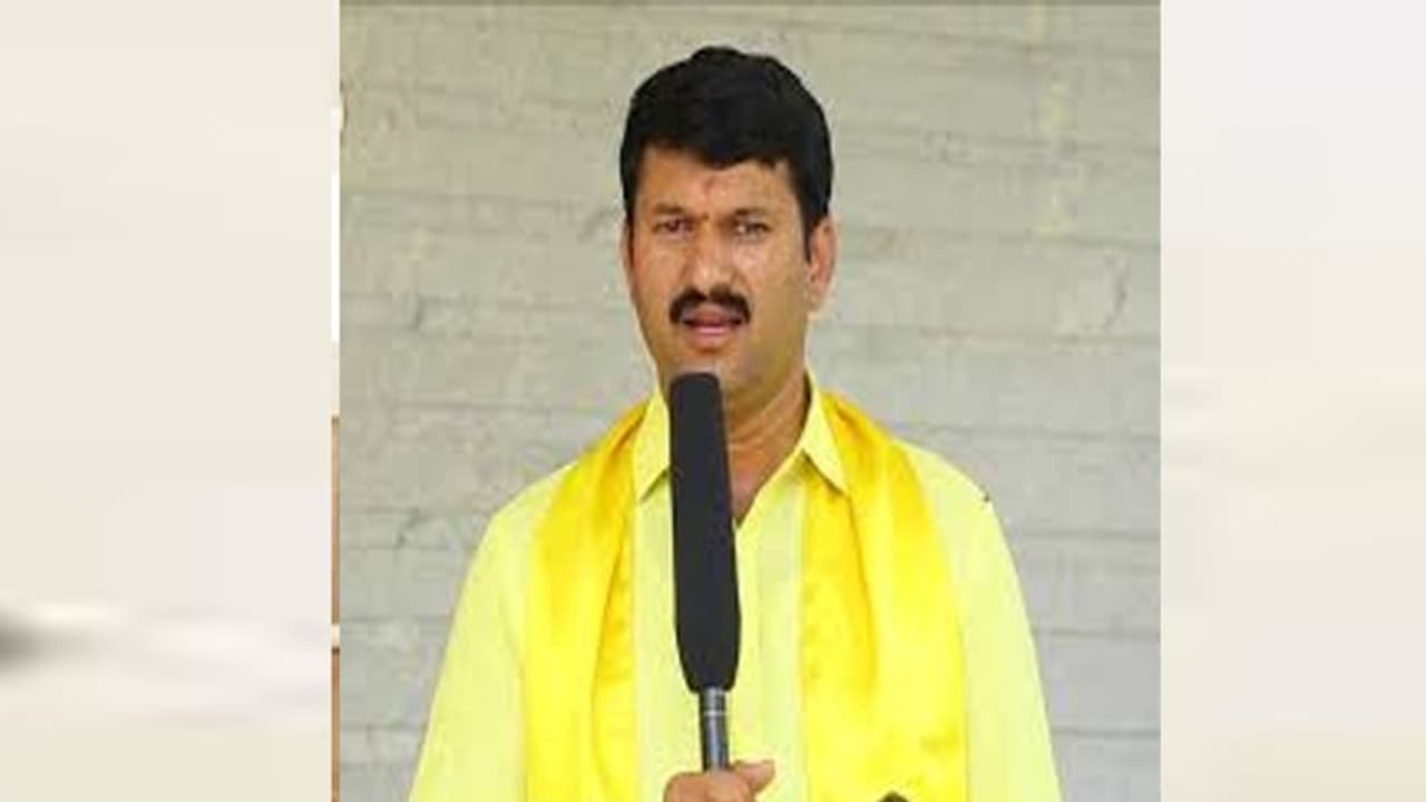 పదో తరగతి పాసవ్వని మంత్రి... పరీక్షల గురించి మాట్లాడటమా..: టిడిపి ఎమ్మెల్యే ఎద్దేవా