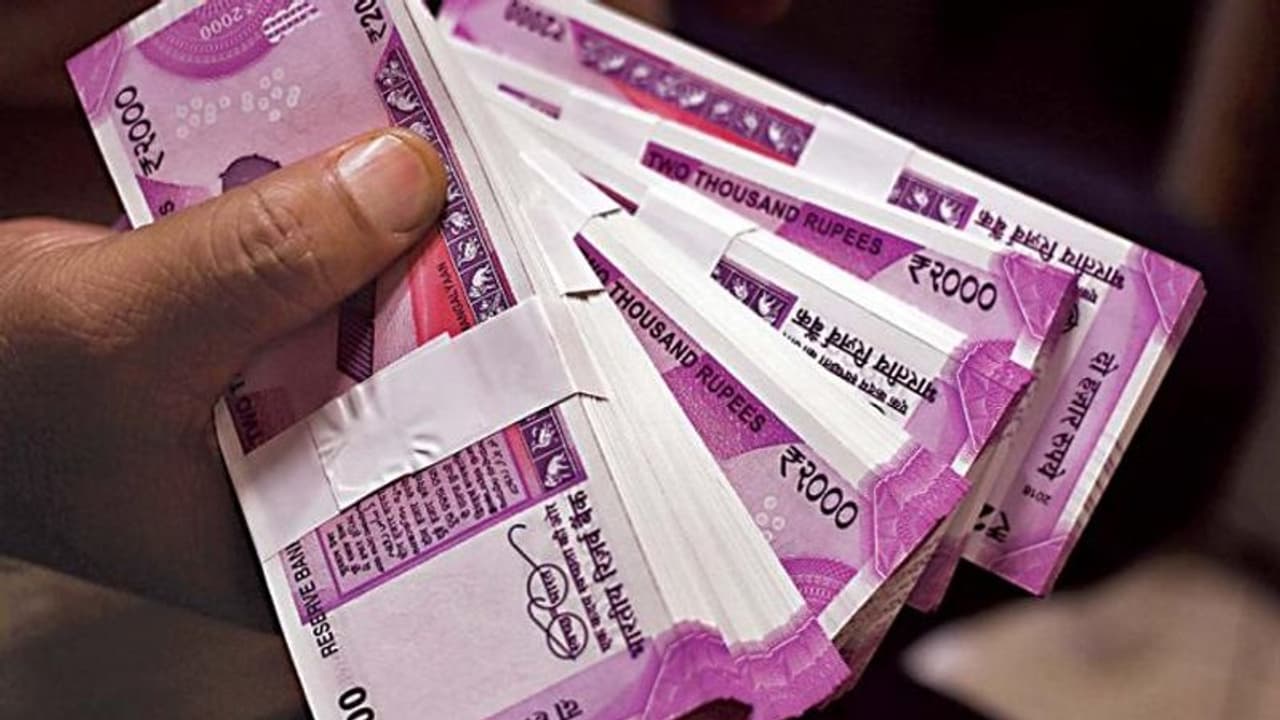 സമ്പദ്‍വ്യവസ്ഥ 7.7 ശതമാനം ചുരുങ്ങും, 2022 സാമ്പത്തിക വർഷം വൻ തിരിച്ചുവരവുണ്ടാകും: സാമ്പത്തിക സർവേ റിപ്പോർട്ട്