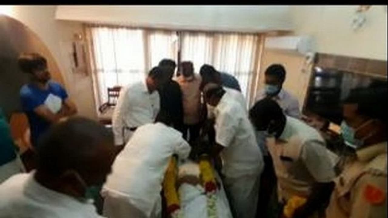 ಬಿಜೆಪಿ ಹಿರಿಯ ಶಾಸಕ ನಿಧನ: ಸಂತಾಪ ಸೂಚಿಸಿದ ರಾಜಕೀಯ ಮುಖಂಡರು ಬಿಜೆಪಿ ಹಿರಿಯ ಶಾಸಕ ನಿಧನ: ಸಂತಾಪ ಸೂಚಿಸಿದ ರಾಜಕೀಯ ಮುಖಂಡರು