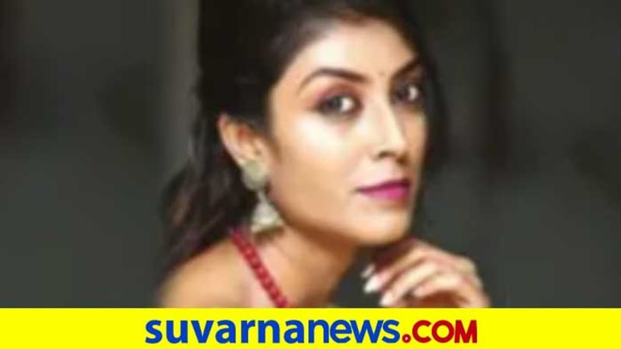 ಆರ್ಜೆ ನೇತ್ರ ನಟನೆಯ ತಲಾಕ್ ತಲಾಕ್ ತಲಾಕ್; ವೈದ್ಯನಾಥ್ ನಿರ್ದೇಶನ, ಸುಭಾಷಿಣಿ ನಿರ್ಮಾಣ! ಆರ್ಜೆ ನೇತ್ರ ನಟನೆಯ ತಲಾಕ್ ತಲಾಕ್ ತಲಾಕ್; ವೈದ್ಯನಾಥ್ ನಿರ್ದೇಶನ, ಸುಭಾಷಿಣಿ ನಿರ್ಮಾಣ!