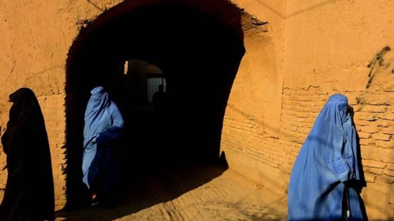 ഇനി ഒരു ഭാര്യ മതിയെന്ന് താലിബാൻ, ആർഭാടകരമായ വിവാഹവും, അഴിമതി ആരോപണവും കാരണങ്ങൾ ഇനി ഒരു ഭാര്യ മതിയെന്ന് താലിബാൻ, ആർഭാടകരമായ വിവാഹവും, അഴിമതി ആരോപണവും കാരണങ്ങൾ