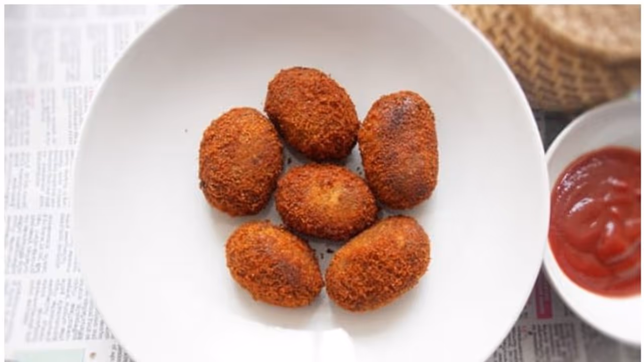 ചായയോടൊപ്പം ചൂട് ബീഫ് കട്‌ലറ്റ് കൂടി കഴിച്ചാലോ...