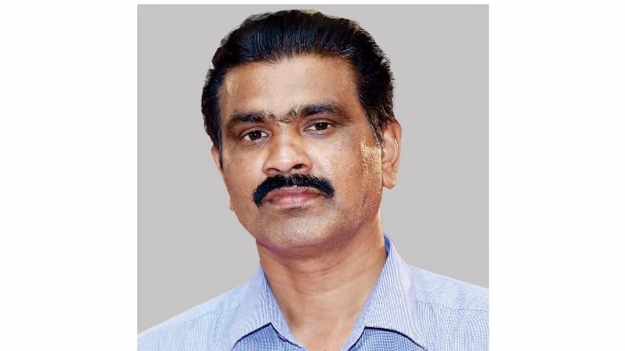 സഫാരി ഗ്രൂപ്പ് ചെയര്മാന് അബൂബക്കര് മടപ്പാട്ടിന്റെ സഹോദരന് ഹംസ മടപ്പാട്ട് അന്തരിച്ചു സഫാരി ഗ്രൂപ്പ് ചെയര്മാന് അബൂബക്കര് മടപ്പാട്ടിന്റെ സഹോദരന് ഹംസ മടപ്പാട്ട് അന്തരിച്ചു