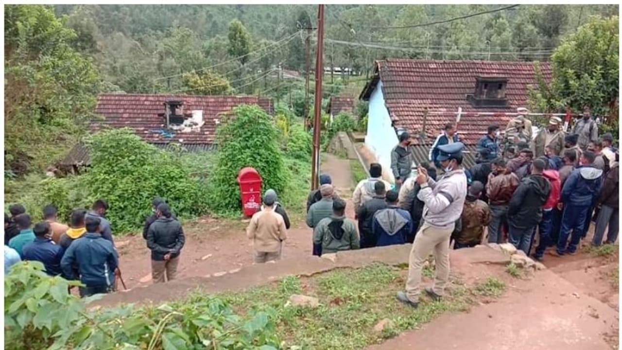 പെണ്കുട്ടിയെ കിണറ്റില് മരിച്ച നിലയില് കണ്ടെത്തിയ സംഭവം: അന്വേഷണം ഊര്ജ്ജിതമാക്കി പൊലീസ് പെണ്കുട്ടിയെ കിണറ്റില് മരിച്ച നിലയില് കണ്ടെത്തിയ സംഭവം: അന്വേഷണം ഊര്ജ്ജിതമാക്കി പൊലീസ്