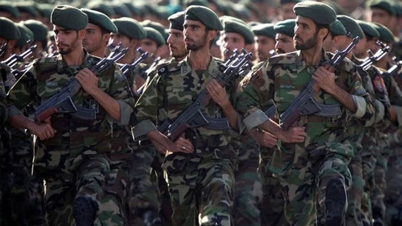 ఉగ్రవాదుల చేతిలో పాక్ గూఢచారి హతం.. ఏడుగురికి గాయాలు ఉగ్రవాదుల చేతిలో పాక్ గూఢచారి హతం.. ఏడుగురికి గాయాలు