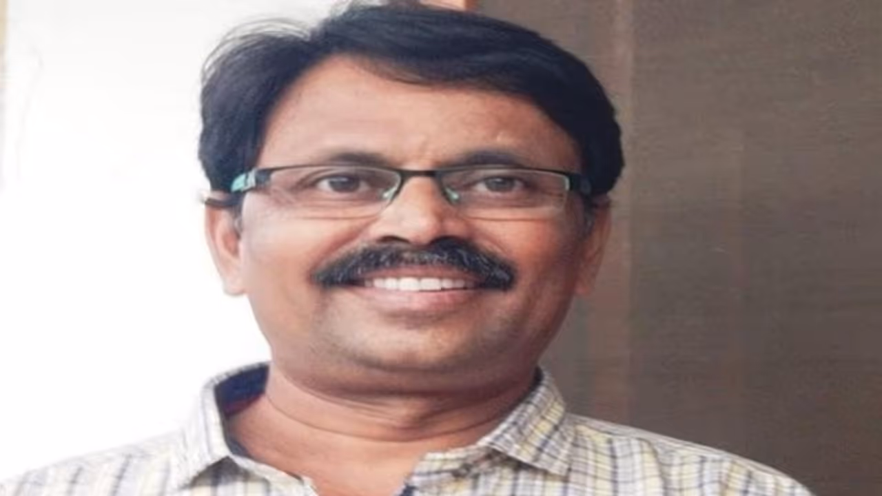 డాక్టర్ బాణాల శ్రీనివాసరావు కవిత: ఏకత్వంలో భిన్నత్వం డాక్టర్ బాణాల శ్రీనివాసరావు కవిత: ఏకత్వంలో భిన్నత్వం